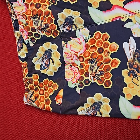 FABULEGS honeycomb bumble bee rose pattern leggings Small EUC - Picture 2 of 10
